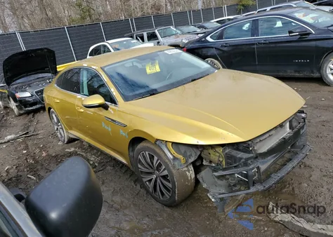 2019 Volkswagen Arteon Se z USA, uszkodzony, nr VIN WVWBR7AN1KE008776